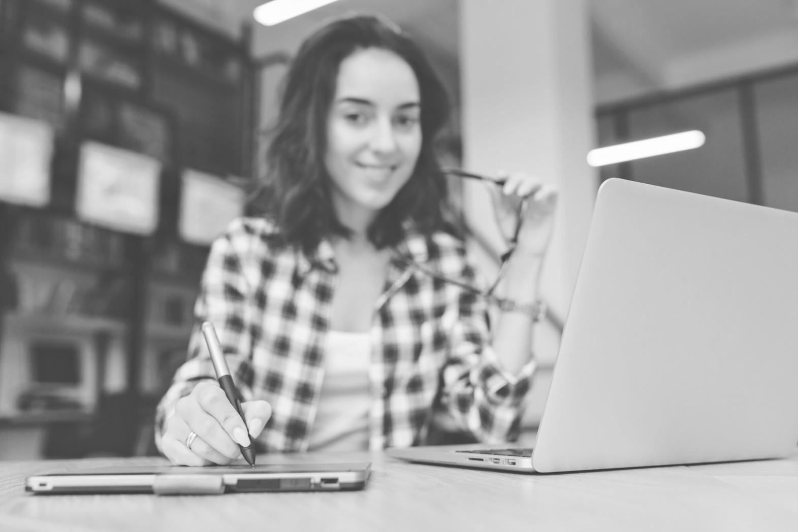 Ambiente de trabalho colaborativo na kalurithanemovexa